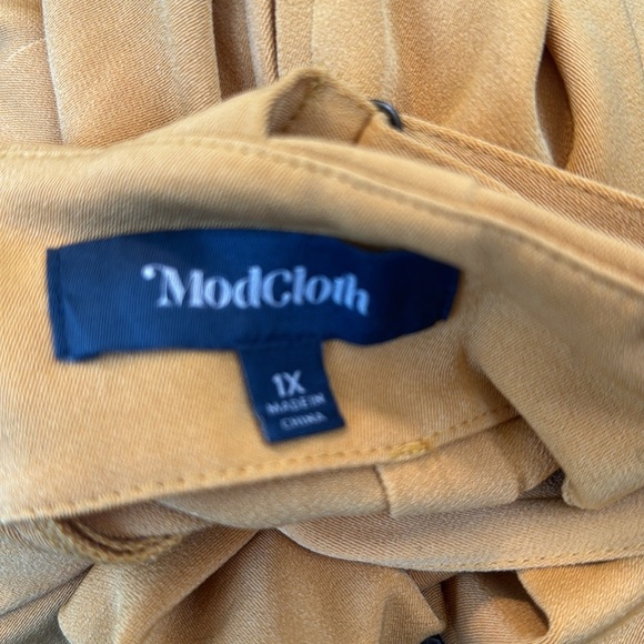 ModCloth Overall Winner Jumper with pockets - Picture 9 of 12